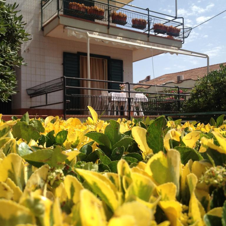 Al Giardino Sant'Anna Apartment Маскали Екстериор снимка