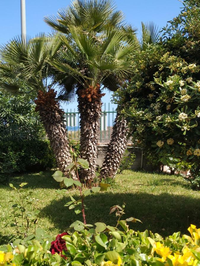 Al Giardino Sant'Anna Apartment Маскали Екстериор снимка